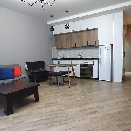 Aslan Apartment Batumi Exterior photo